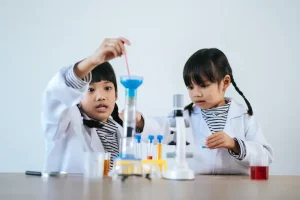 Menumbuhkan Kreativitas dan Karakter: Penerapan Kurikulum STEAM di Beberapa Sekolah Indonesia