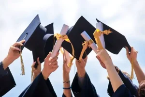 8 Daftar Beasiswa Kuliah Luar Negeri Terpopuler yang Menawarkan Fully Funded