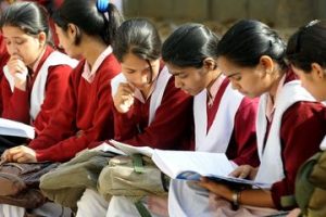 10 Fakta Aneh tentang Ujian Sekolah di Dunia! Ada Ujian di Dalam Air!