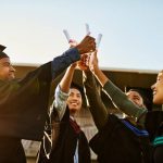 4 Beasiswa S1-S3 ke Luar Negeri Tanpa Syarat TOEFL dan Keuntungannya