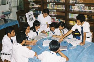 Mengisi Kelas Kosong Dengan Kegiatan Produktif dan Menyenangkan